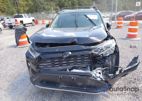 2021 Toyota Rav4 Hybrid Limited z USA, uszkodzony, nr VIN 4T3D6RFV2MU011767